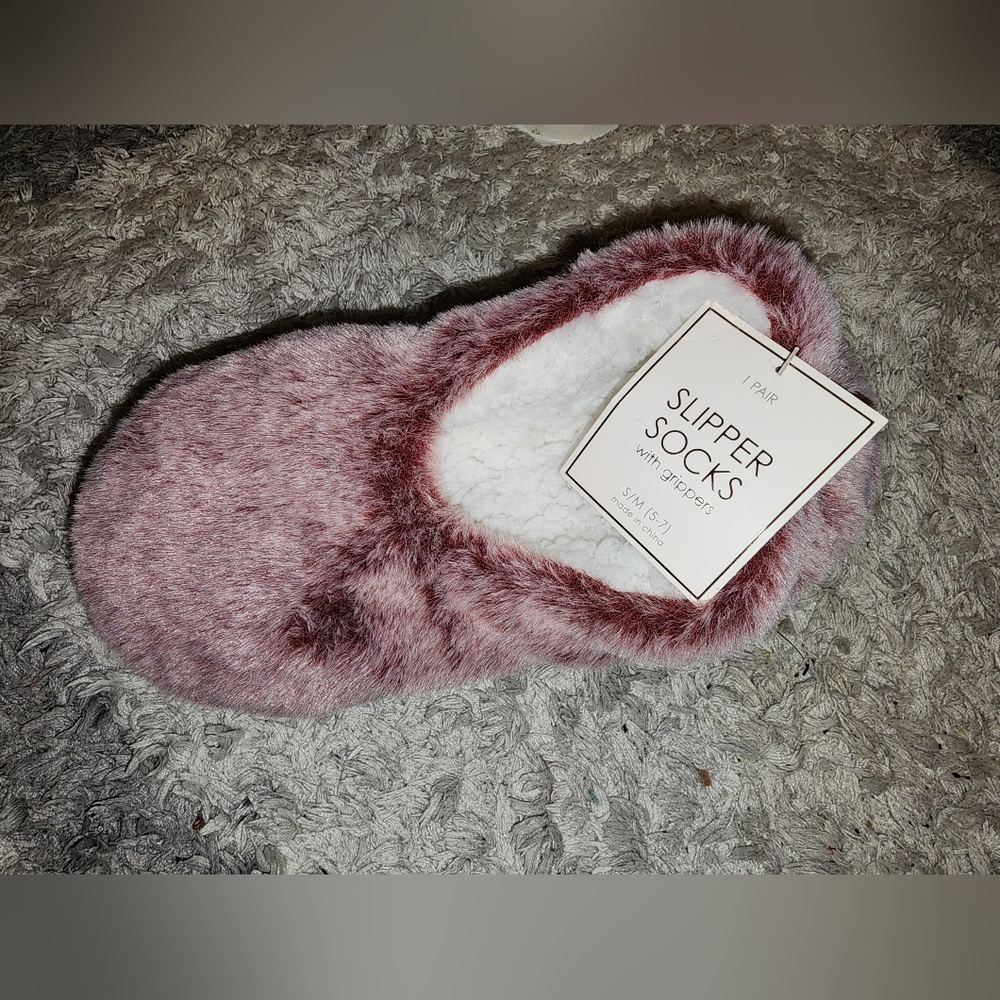 Cozy Maroon Slipper Socks With Grippers